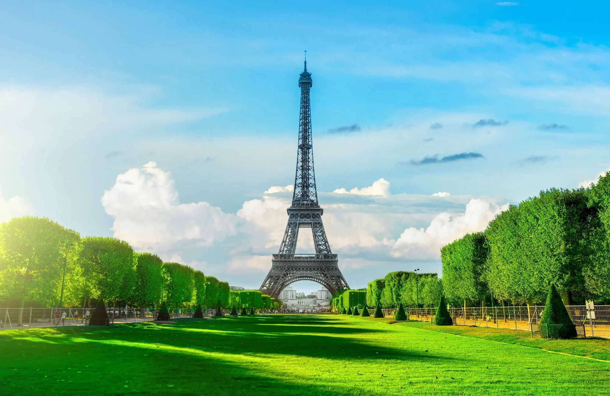 Paris 7<sup>e</sup> — Tour Eiffel & Invalides