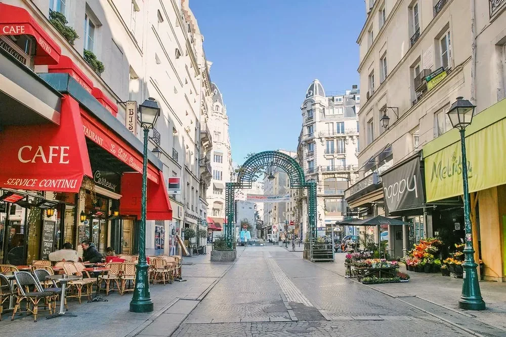Immobilier Montorgueil : pourquoi les appartements de caractère se vendent toujours aussi vite