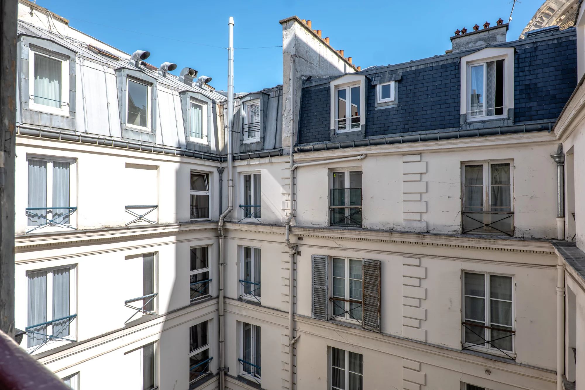 PARIS 9eme - LE PELETIER / VICTOIRE - APPARTEMENT LUMINEUX