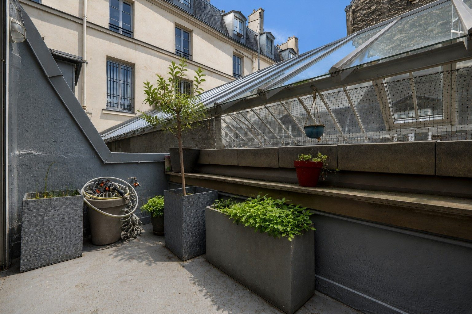 PARIS 2eme - 4 SEPTEMBRE / GAILLON - MAISON AVEC TERRASSE