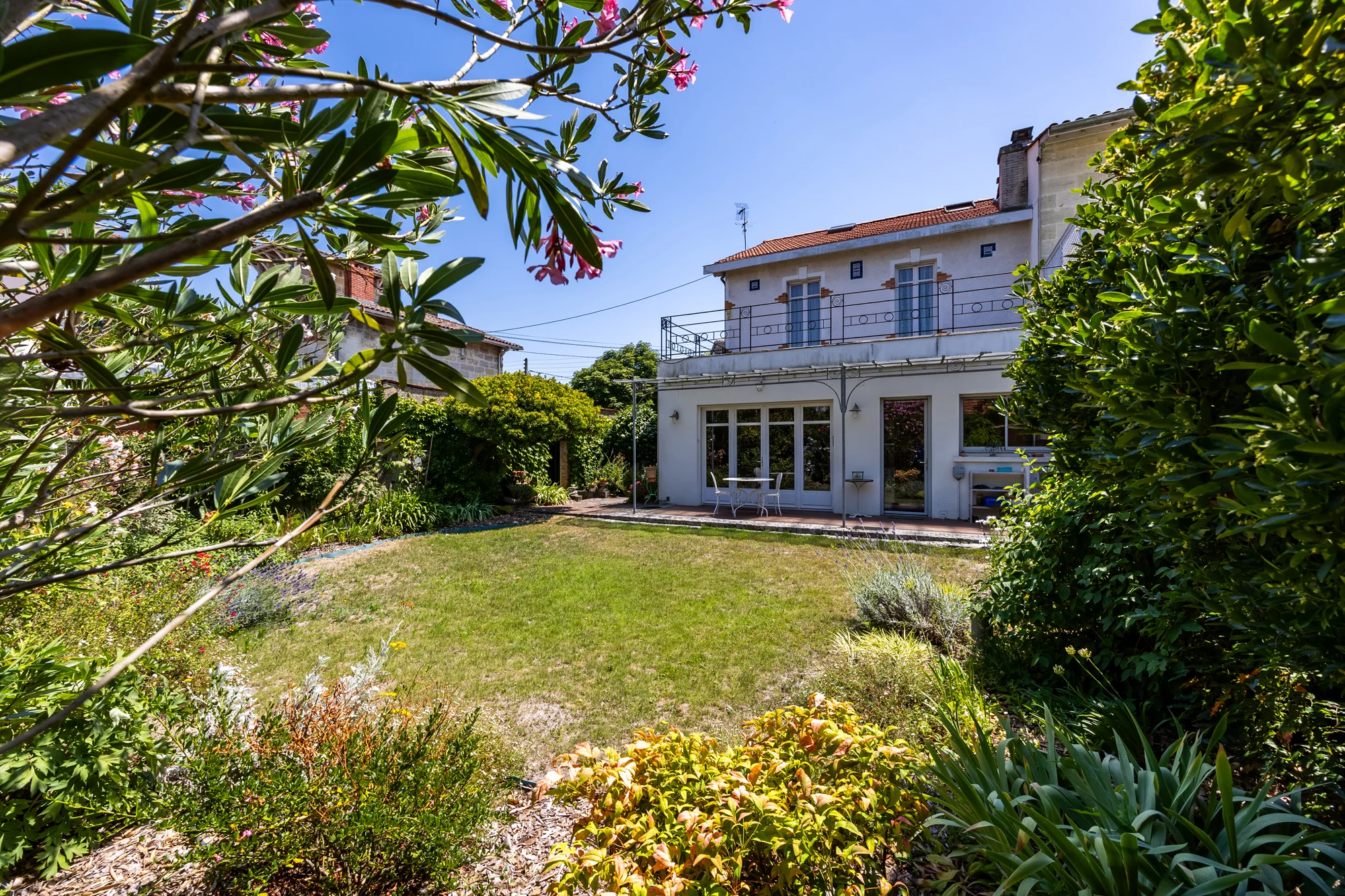 BORDEAUX CAUDÉRAN / PRIMROSE - Bourgeois House with Garden and Garage