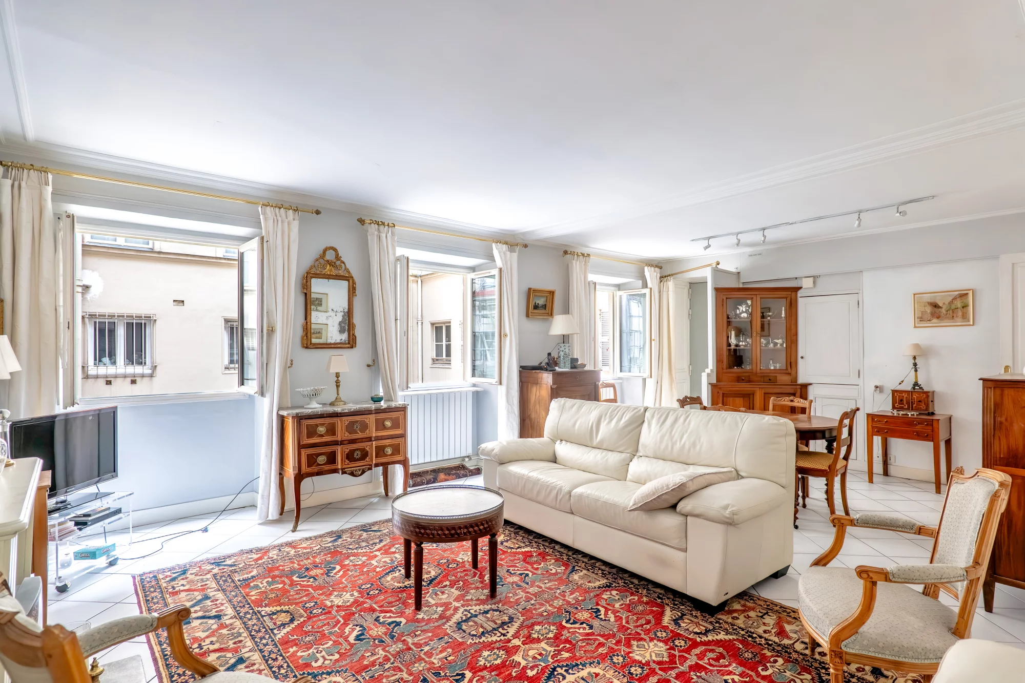PARIS 1st – TUILERIES / SAINT-HONORÉ – QUIET 1-BEDROOM APARTMENT