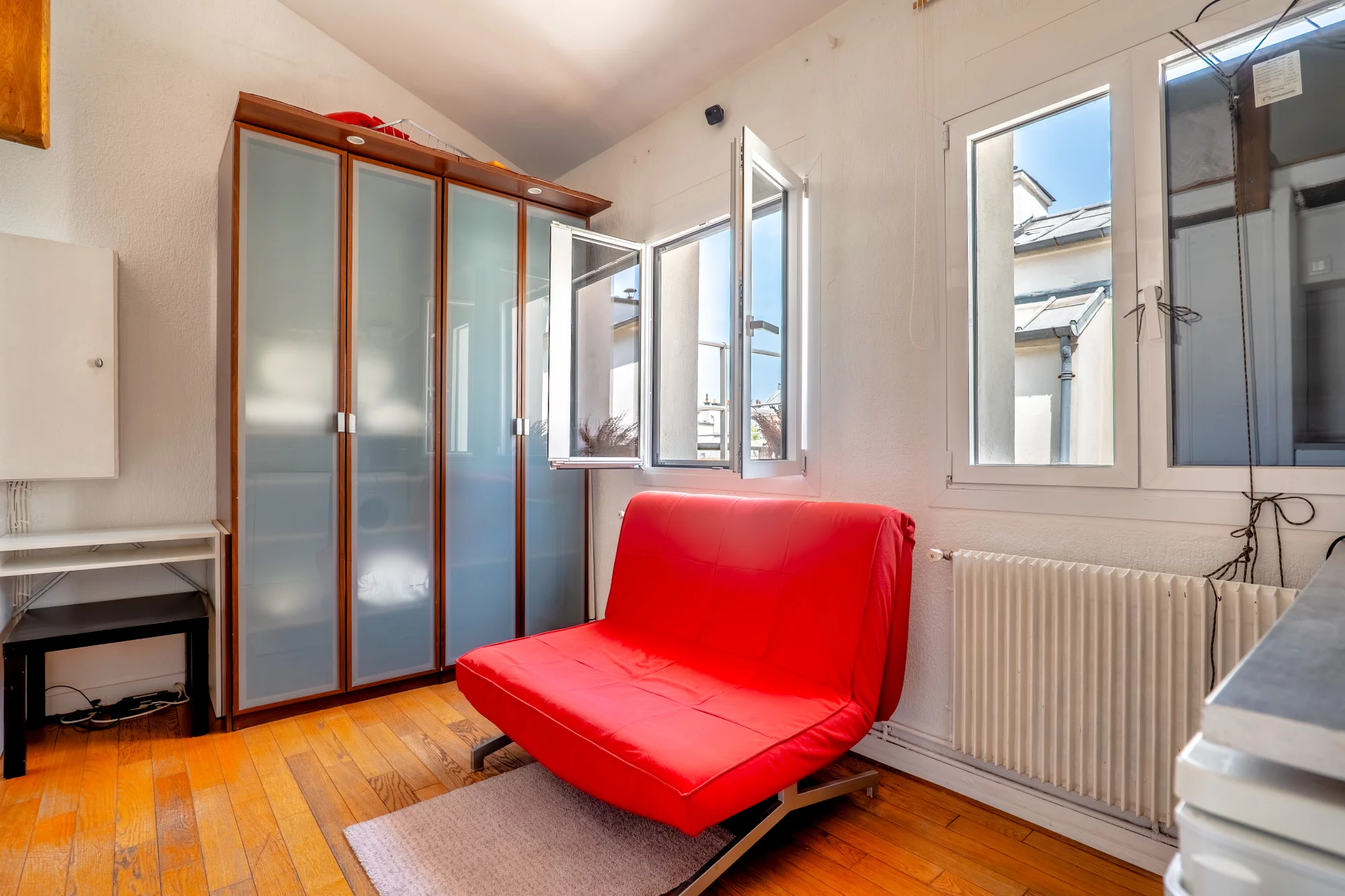 PARIS 2ème – BONNE NOUVELLE / SENTIER - CHARMANT STUDIO