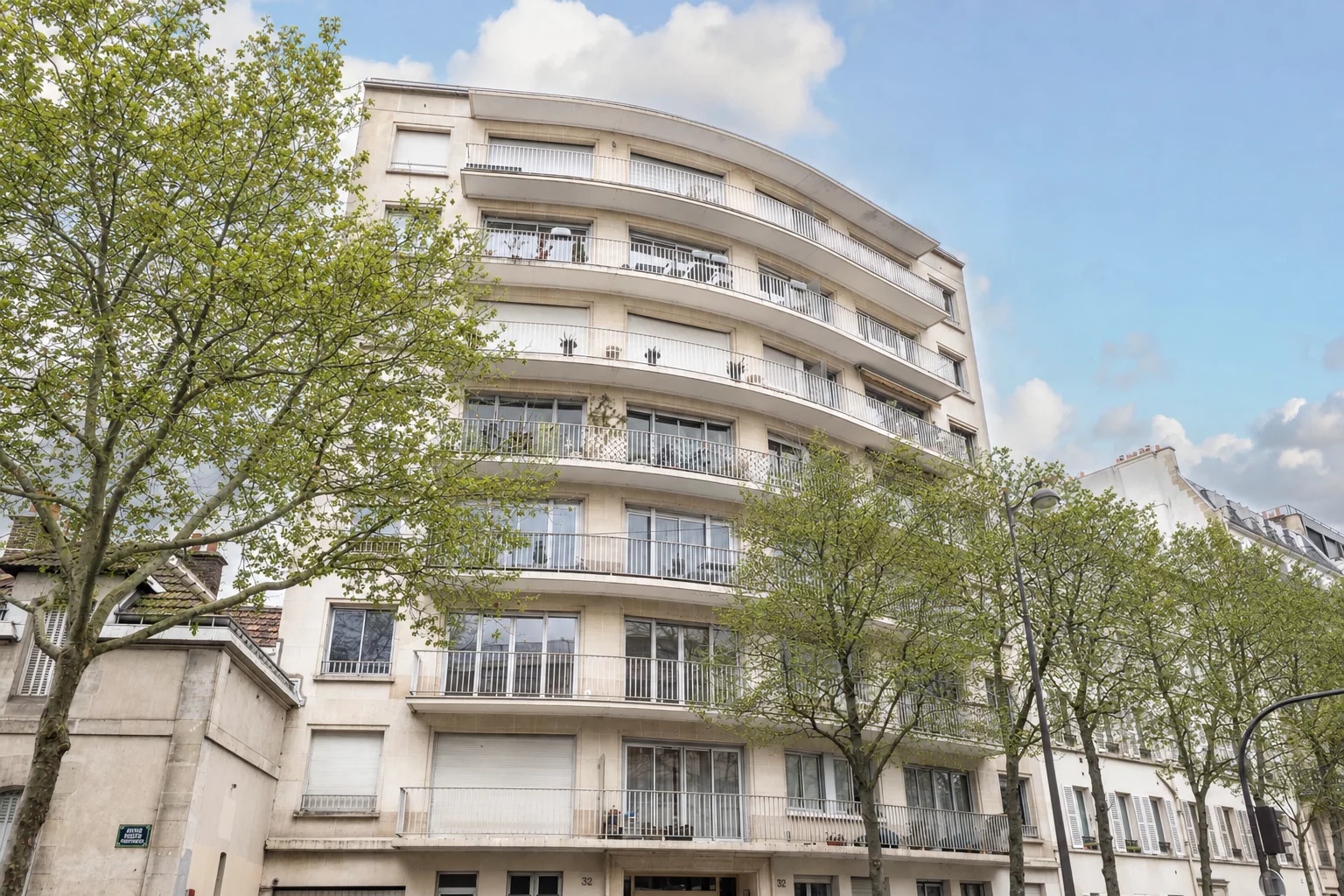 PARIS 14th – PORT-ROYAL – 2-BEDROOM APARTMENT WITH BALCONY & ELEVATOR
