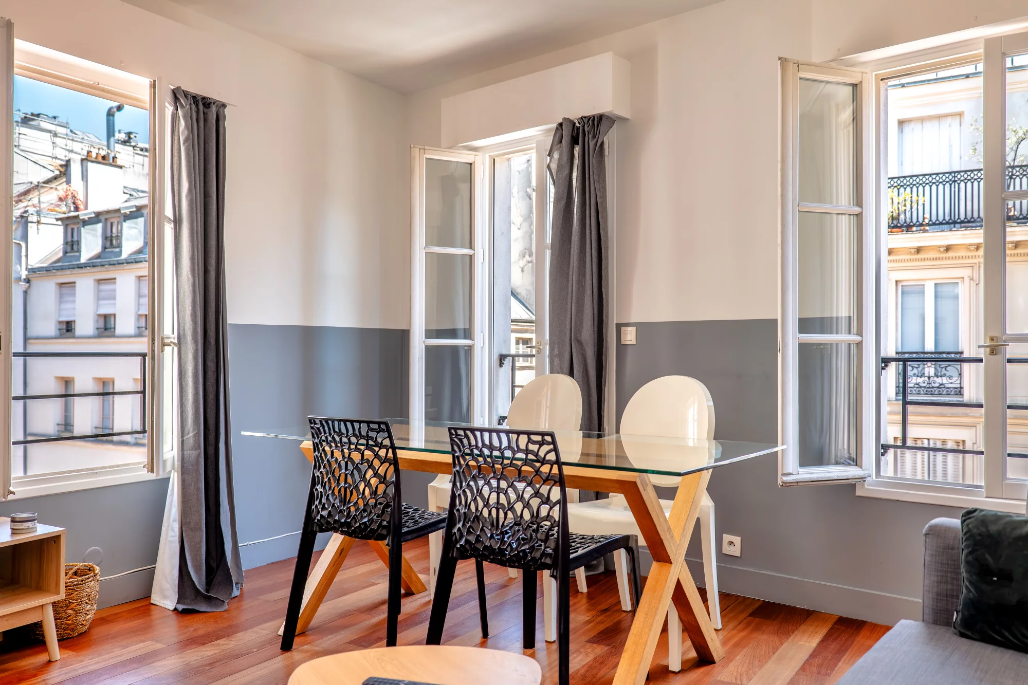 PARIS 1st – LES HALLES – BEAUTIFUL 2-BEDROOM DUPLEX WITH ELEVATOR