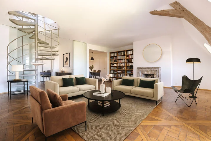 PARIS – PLACE DES VOSGES – APPARTEMENT D’EXCEPTION 5 PIÈCES AVEC VUE SUR PLACE DES VOSGES