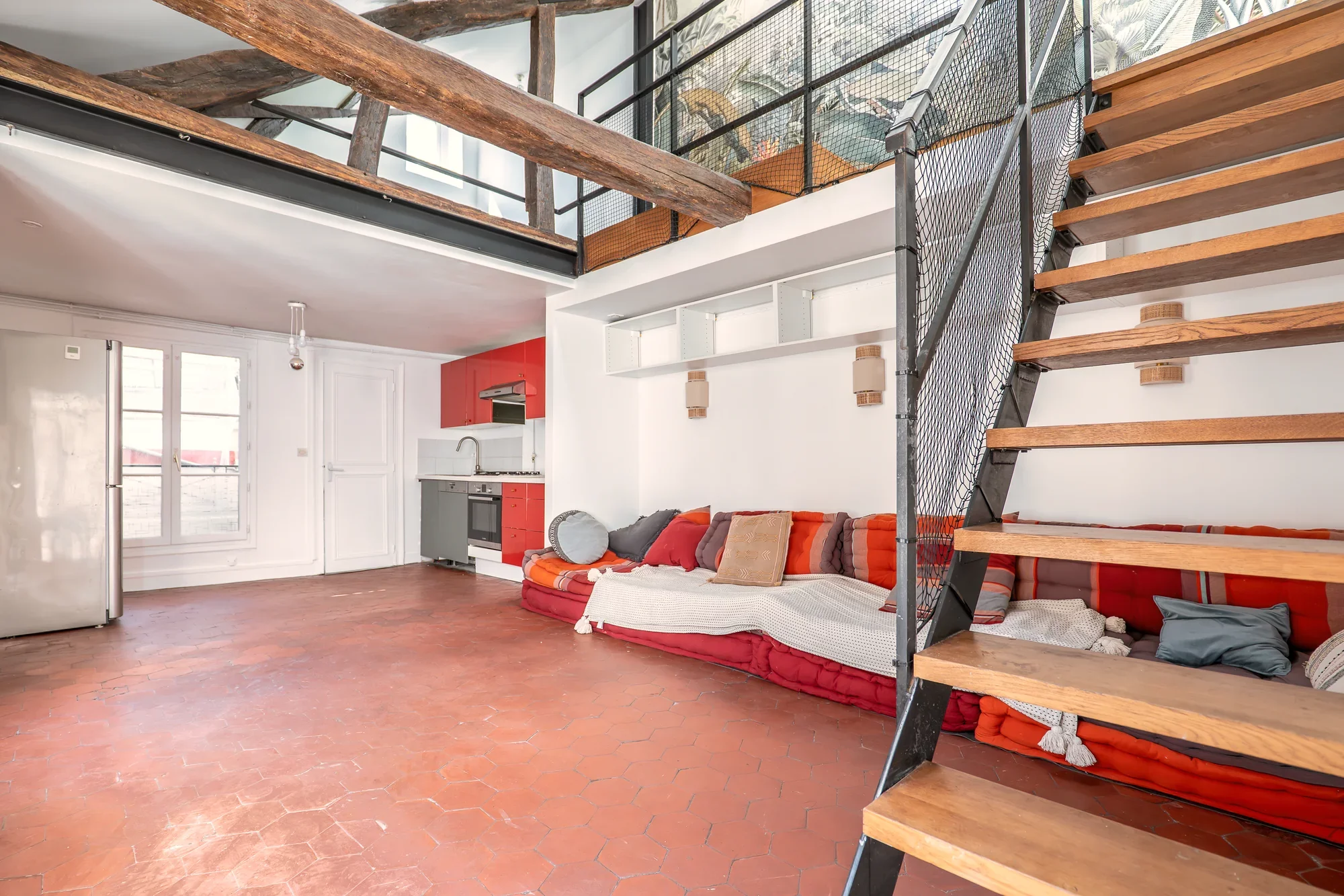 PARIS 2ÈME – MONTORGUEIL – 3 PIÈCES DUPLEX AU DERNIER ÉTAGE