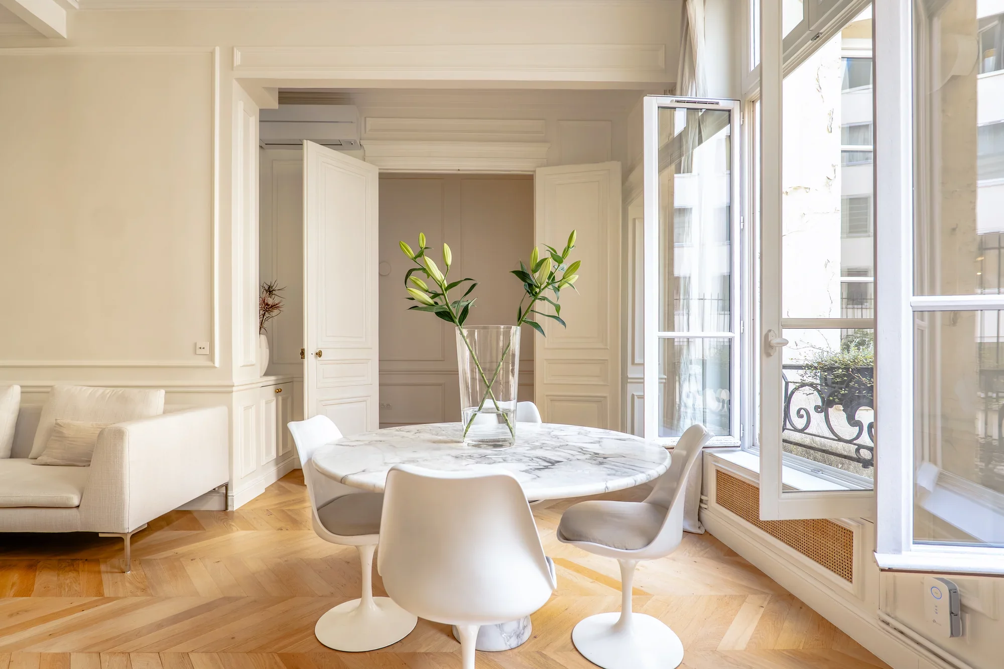 PARIS 1ER – PALAIS ROYAL – APPARTEMENT AU CHARME INTEMPOREL
