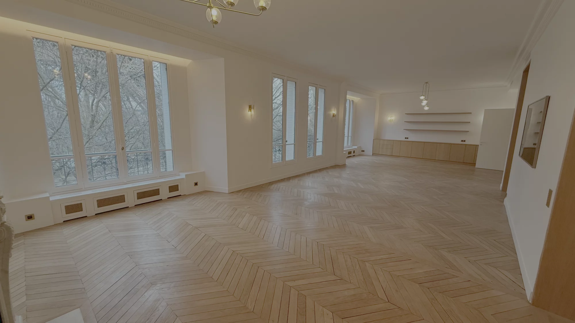 Unique, fully renovated appartement with direct view on the Eiffel Tower